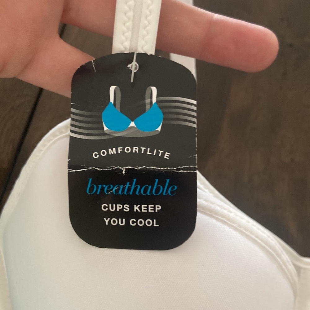 BALI 34C white comfortlite breathable bra NWT *some blue spots on front and back - Picture 4 of 14